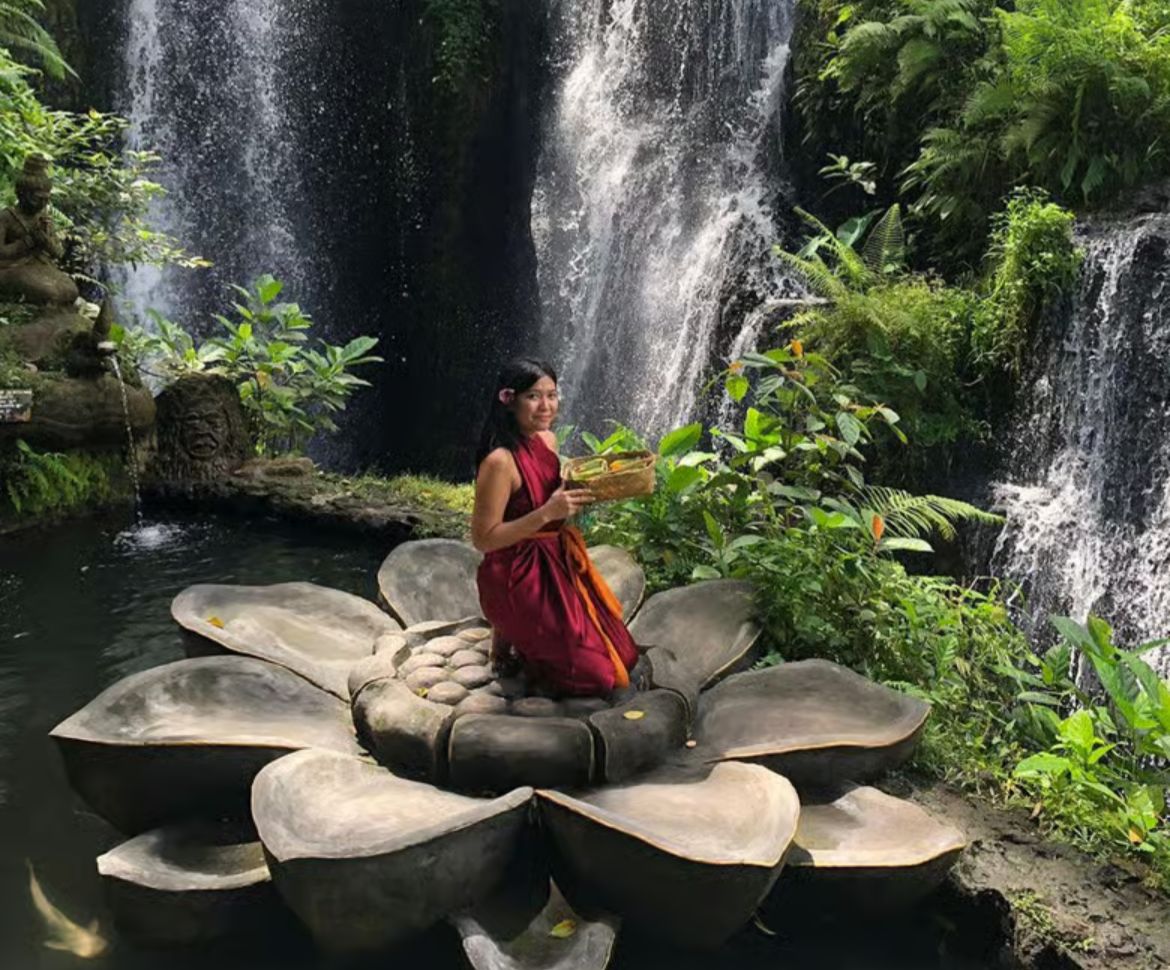 Ubud: Waterfall Purification Griya Beji, Coffee Tasting & Alas Harum Tour